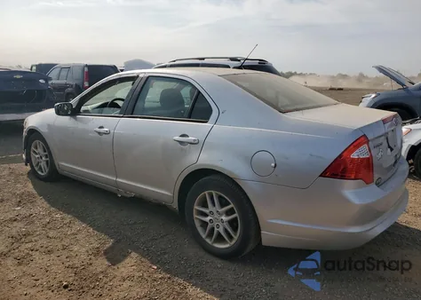 2012 Ford Fusion S z USA, uszkodzony, nr VIN 3FAHP0GA8CR174647